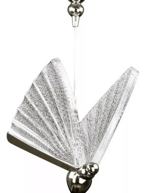 Pendente decorativo Borboleta LED 10W instalado em quarto moderno