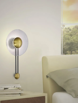 Arandela Scudo LED 7W na cor preta com luz quente 3000K